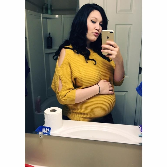 Meet your Posher, Lisa - Picture 1 of 1